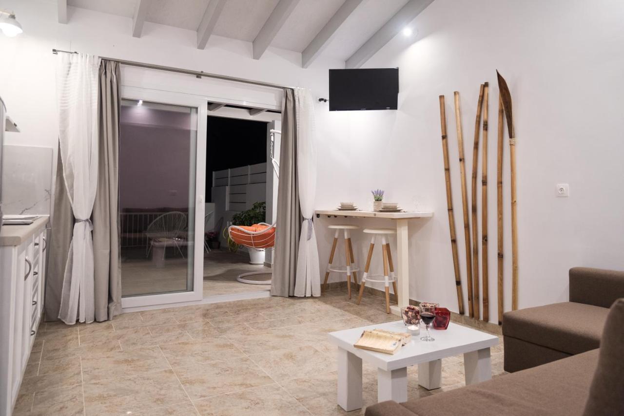 Greco Mare Apartment Kávos Екстериор снимка